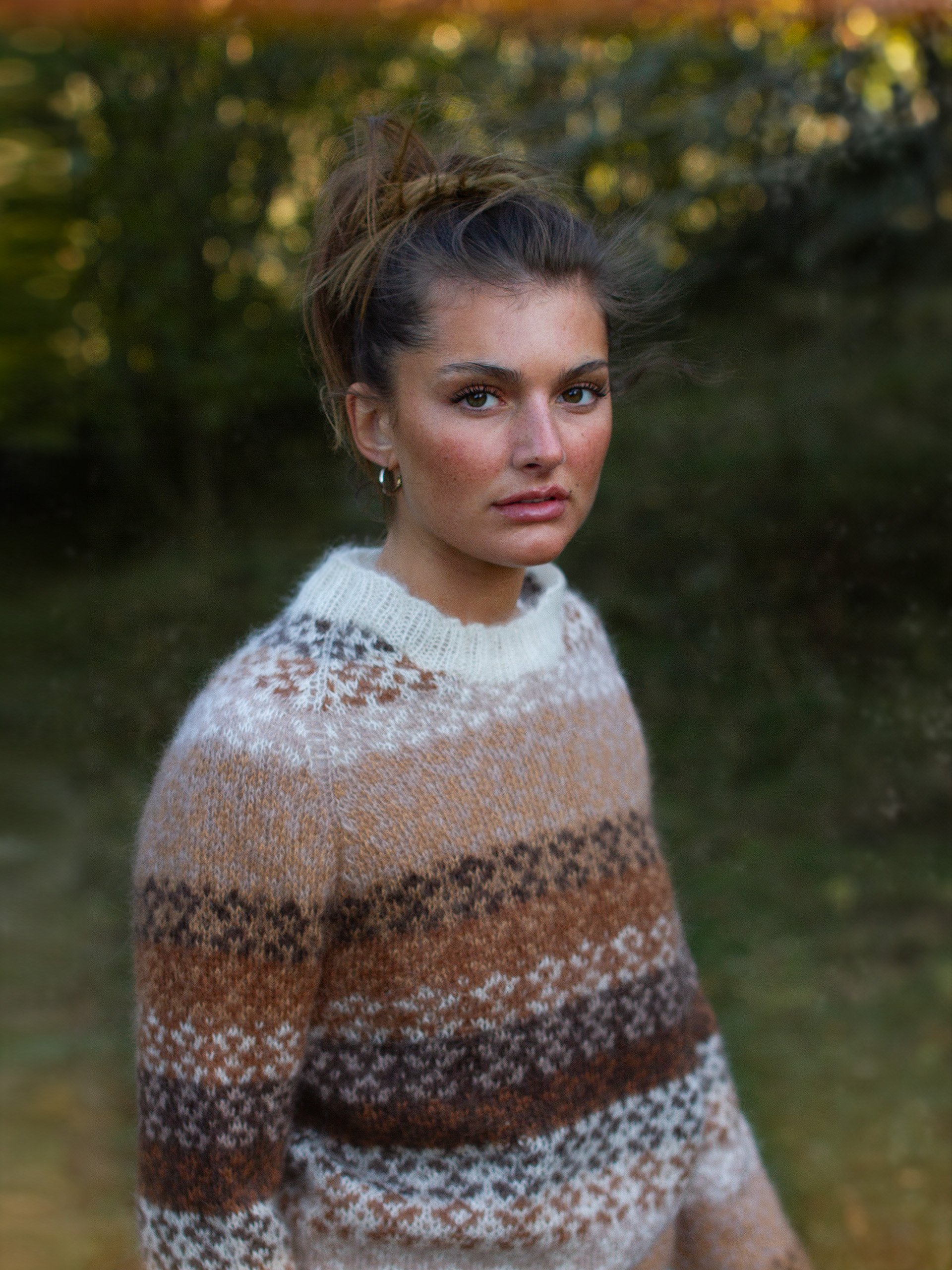 323K-02c AURA Pullover