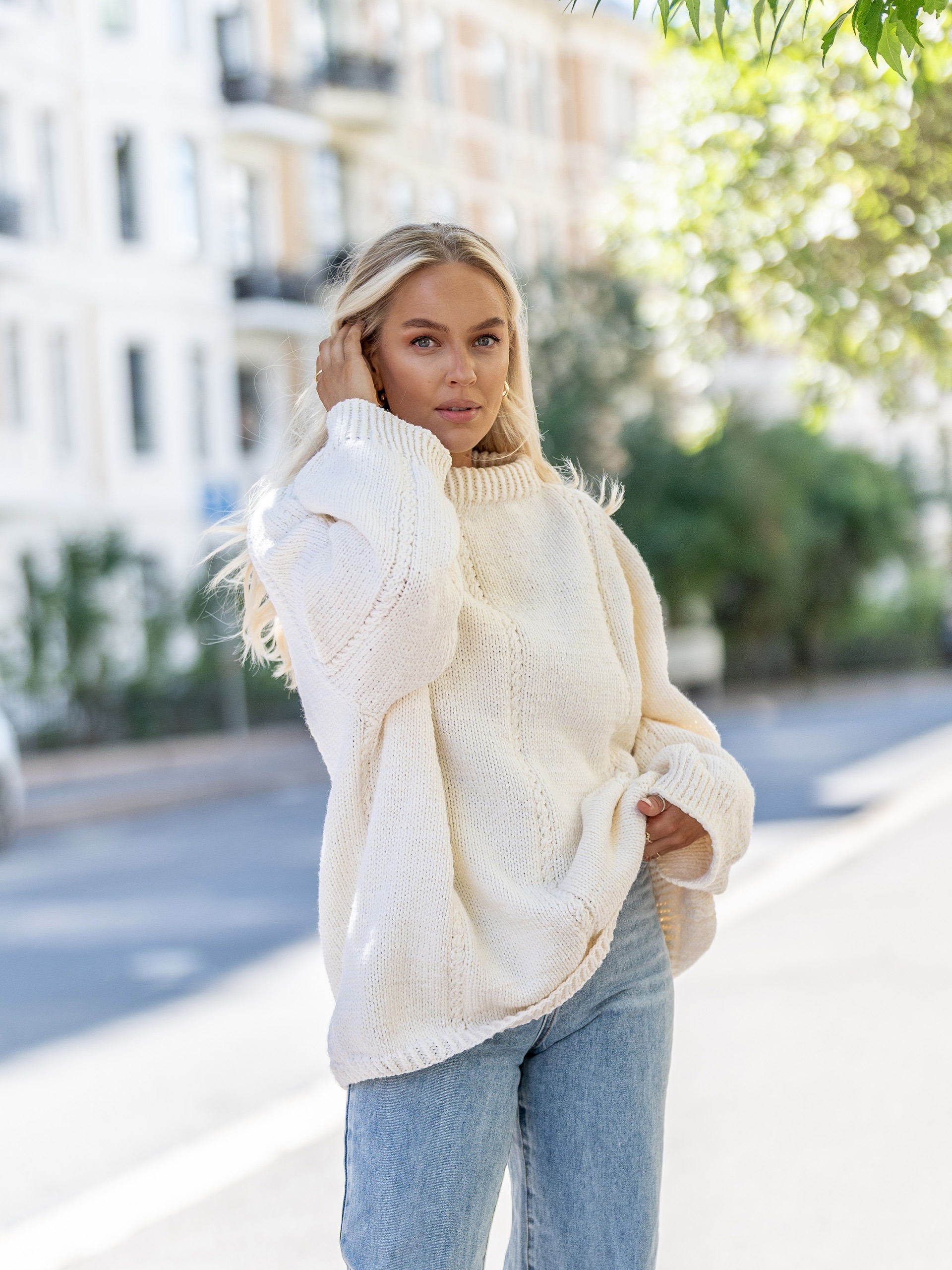 524V-01a Elora Pullover