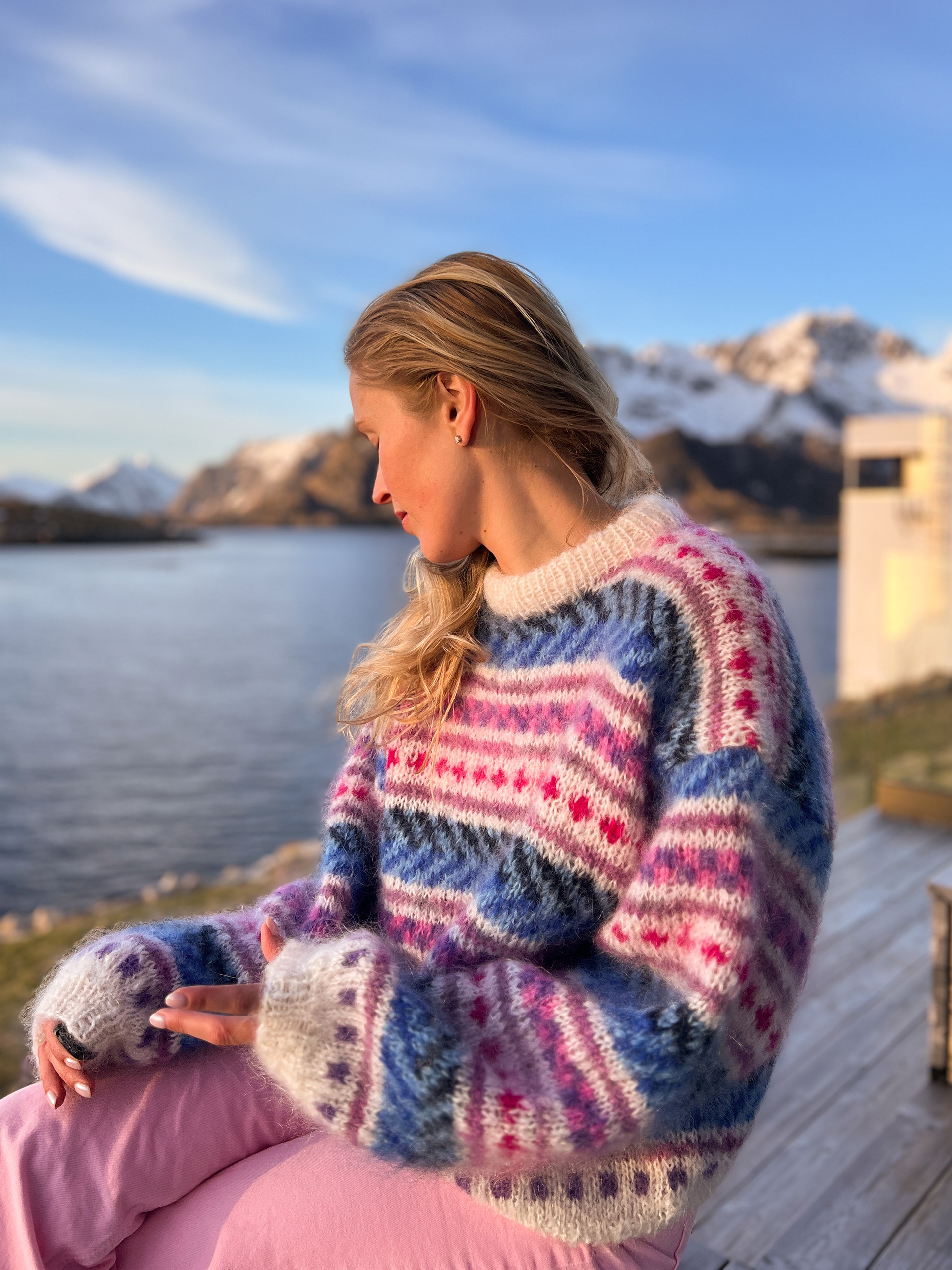 IR 02-03b Hanami Pullover (Påfugl in Paris-Wolle)