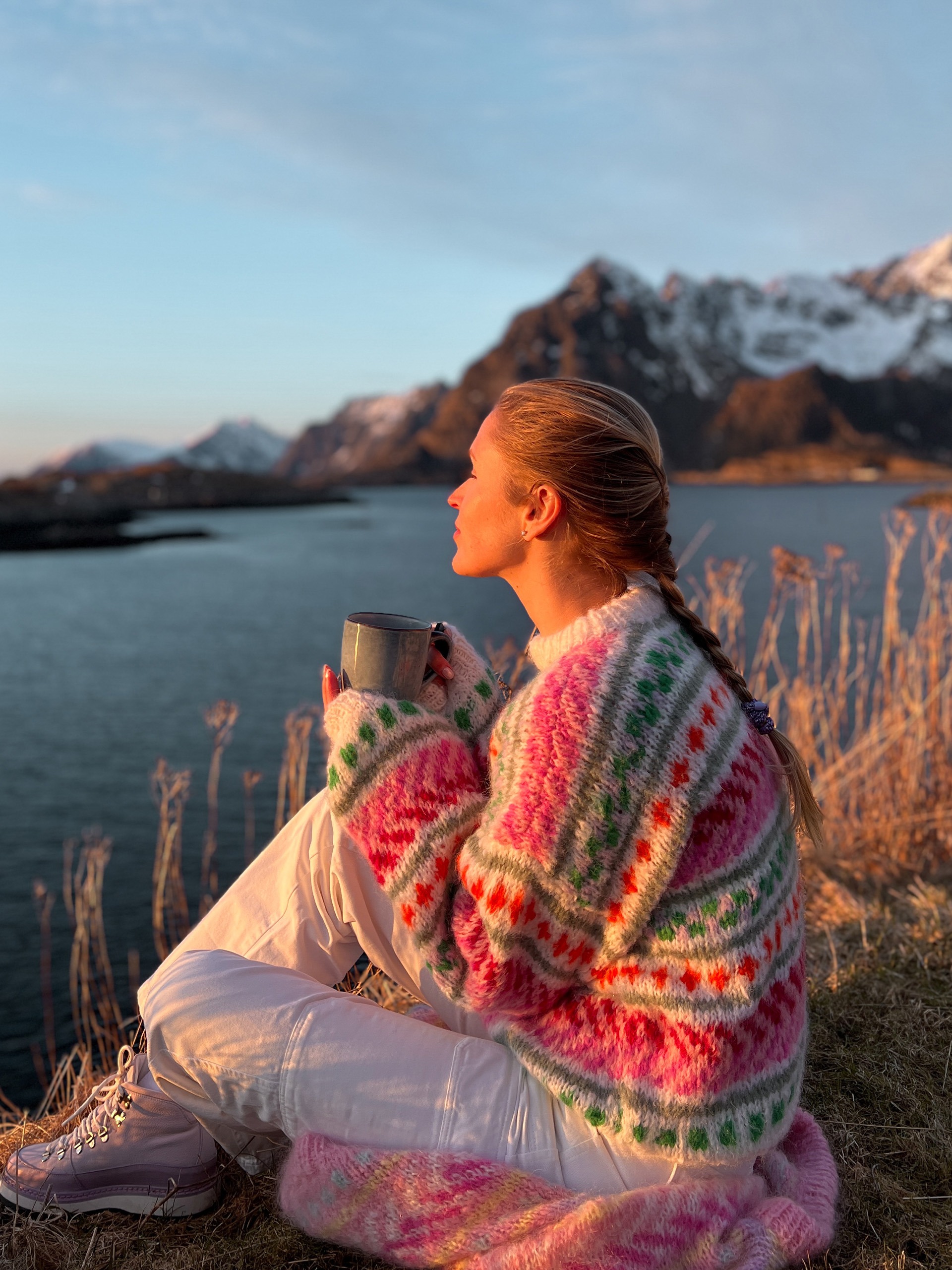 IR 02-04d Hanami Pullover (Soft)