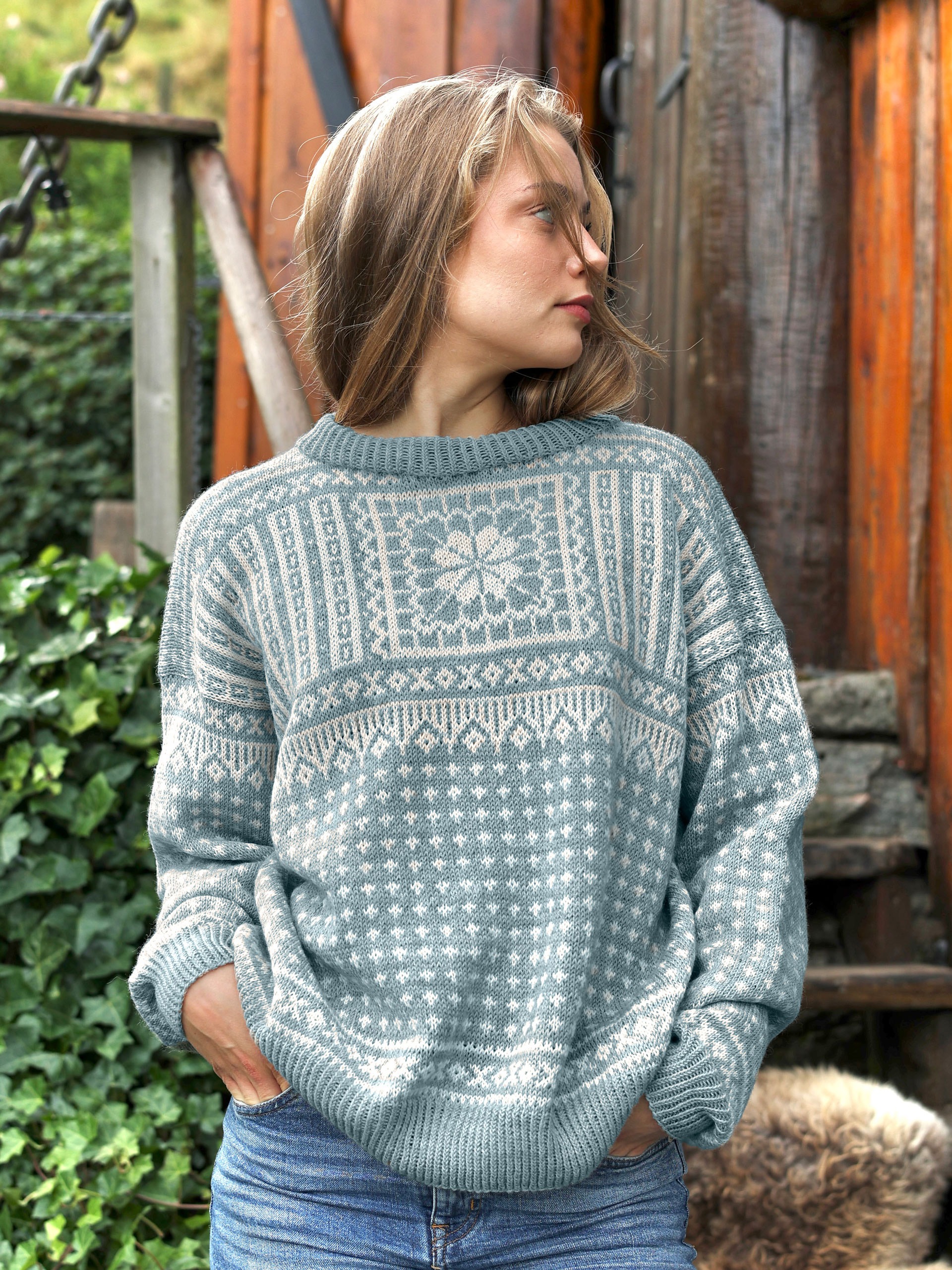528S-01i SØLJA
